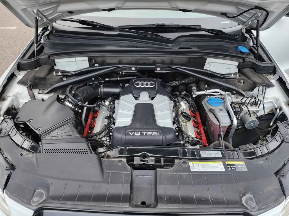 2017 Audi 8R SQ5 - Image 8 of 9