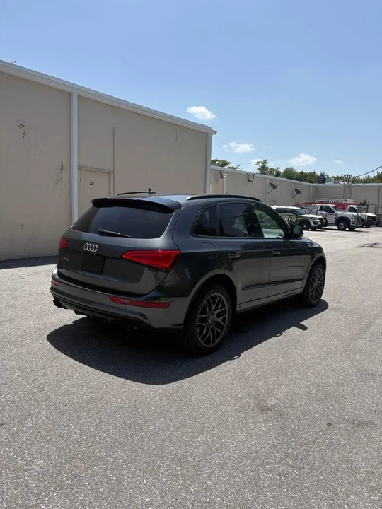 2017 Audi 8R SQ5 - Image 3 of 8