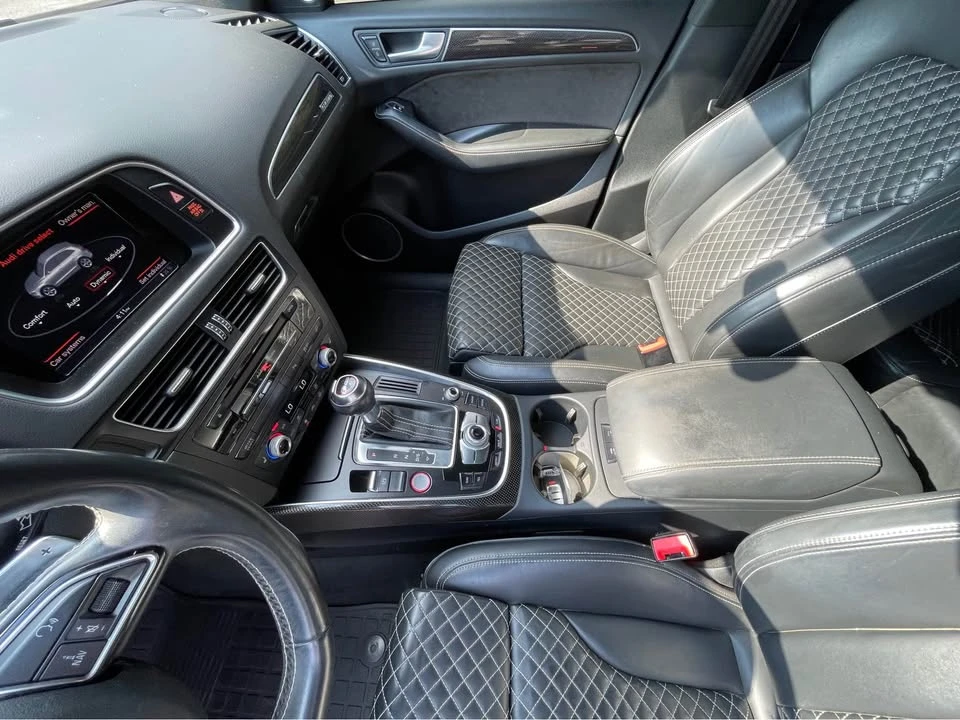 2017 Audi 8R SQ5 - Image 10 of 20