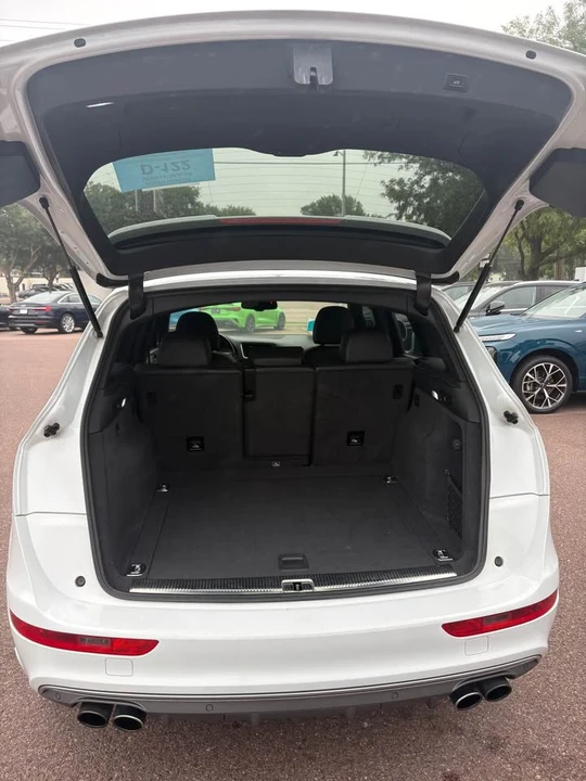 2017 Audi 8R SQ5 - Image 6 of 16