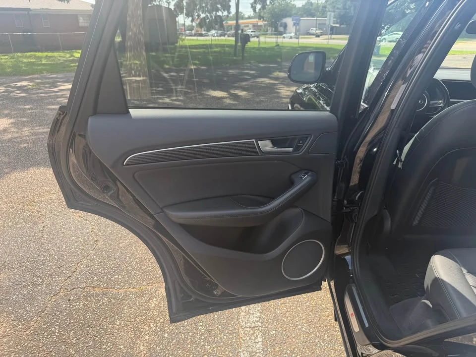 2017 Audi 8R SQ5 - Image 11 of 20
