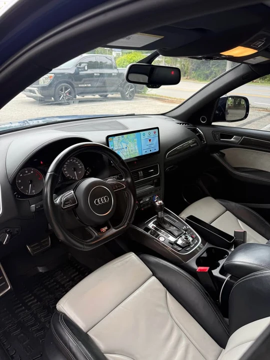 2017 Audi 8R SQ5 - Image 9 of 17