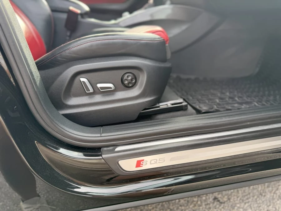 2017 Audi SQ5 - Image 26 of 31