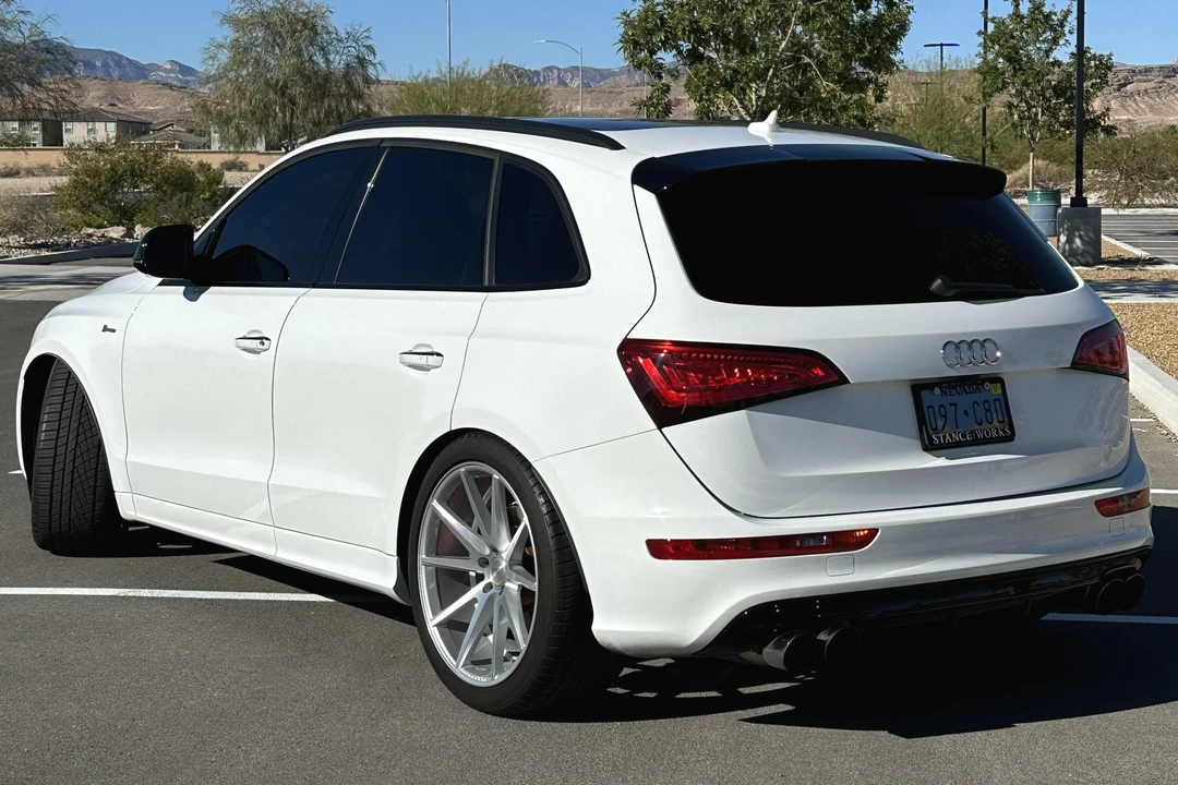 2017 Audi SQ5 - Image 4 of 31