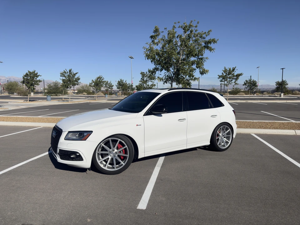 2017 Audi SQ5 - Image 10 of 31