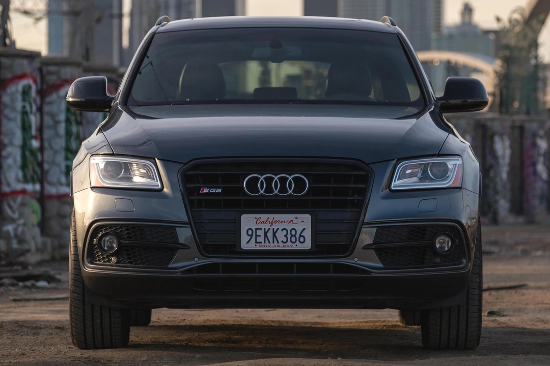2017 Audi SQ5 - Image 2 of 31