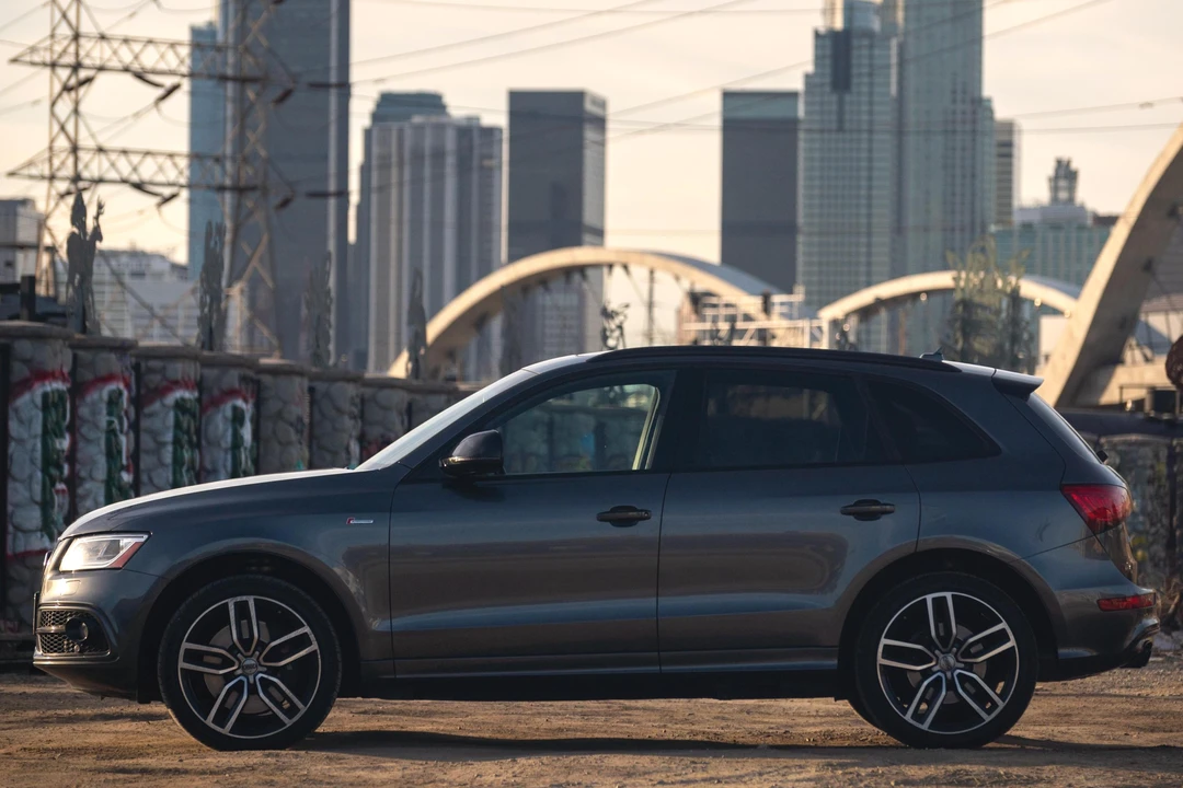 2017 Audi SQ5 - Image 6 of 31