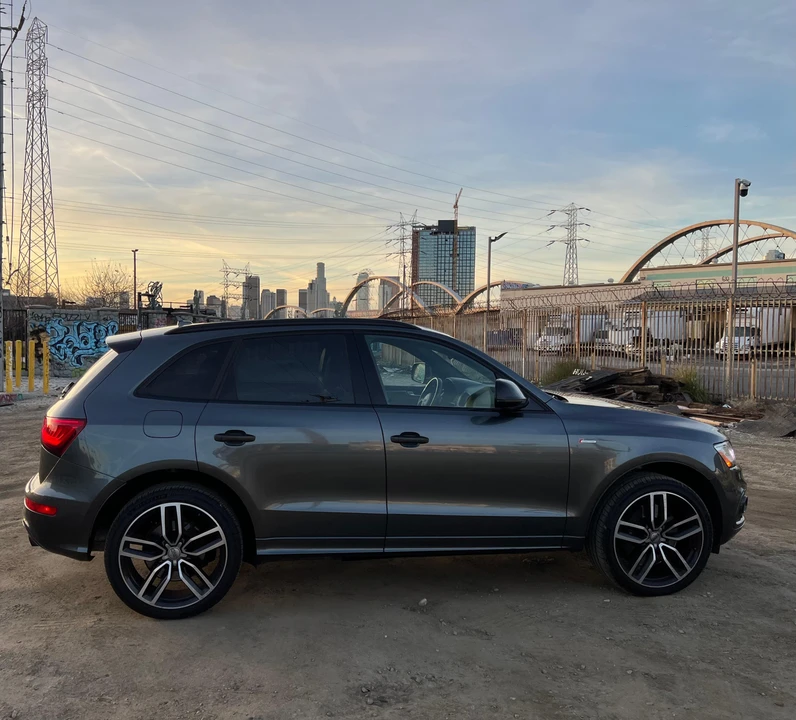 2017 Audi SQ5 - Image 8 of 31