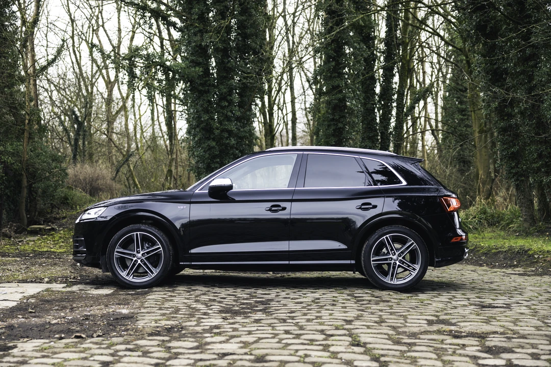 2017 Audi SQ5 - Image 4 of 31