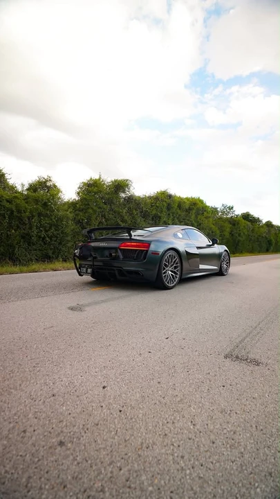 2017 Audi 4S R8 - Image 3 of 10