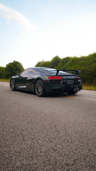 2017 Audi 4S R8 - Image 9 of 10