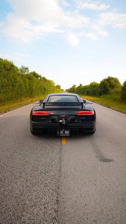 2017 Audi 4S R8 - Image 4 of 10