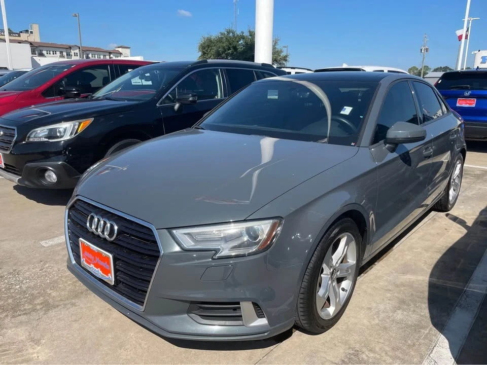 2017 Audi 8V A3 - Image 3 of 8