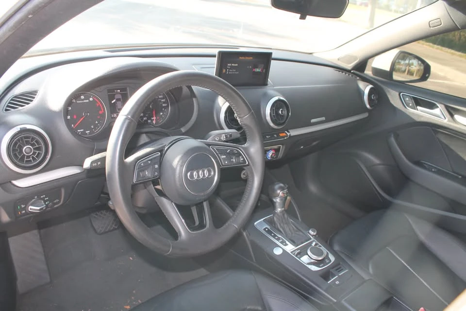 2017 Audi 8V A3 - Image 10 of 15