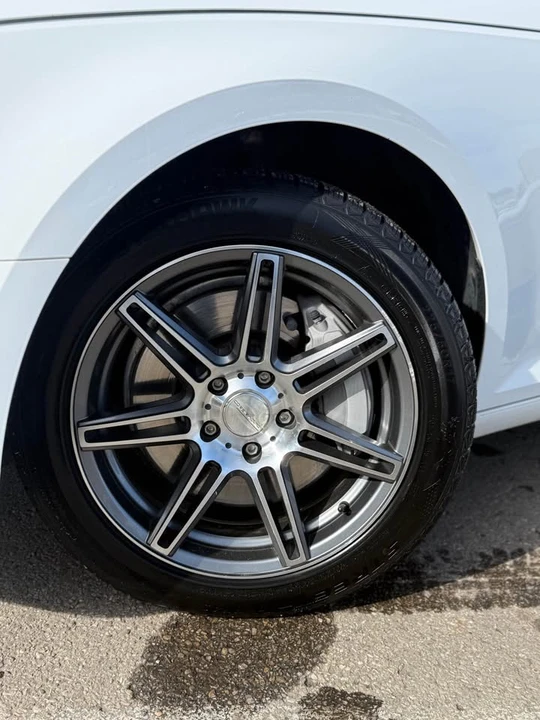 2017 Audi B9 A4 - Image 4 of 19