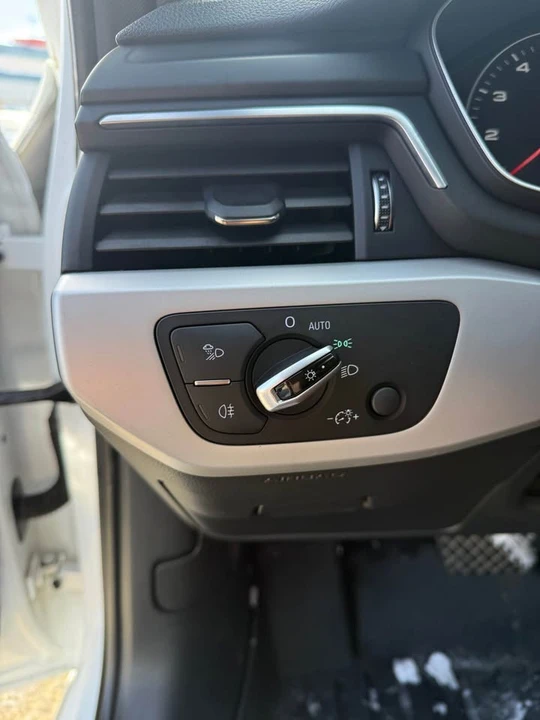 2017 Audi B9 A4 - Image 10 of 19