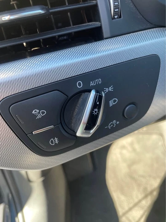 2017 Audi B9 A4 - Image 8 of 11