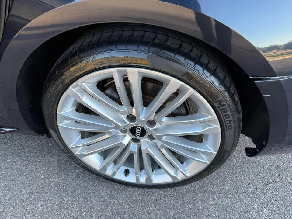 2017 Audi B9 A4 - Image 8 of 17