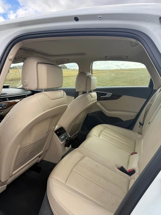 2017 Audi B9 A4 - Image 9 of 16