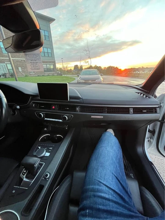 2017 Audi B9 A4 - Image 9 of 13