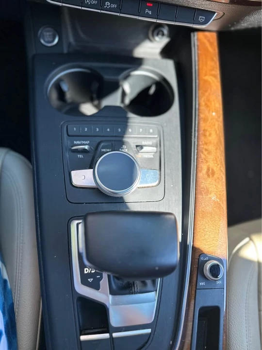 2017 Audi B9 A4 - Image 10 of 16