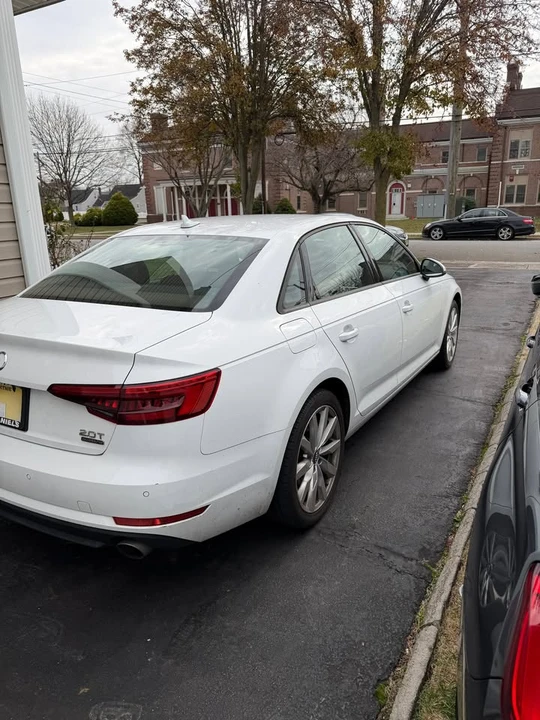 2017 Audi B9 A4 - Image 4 of 11