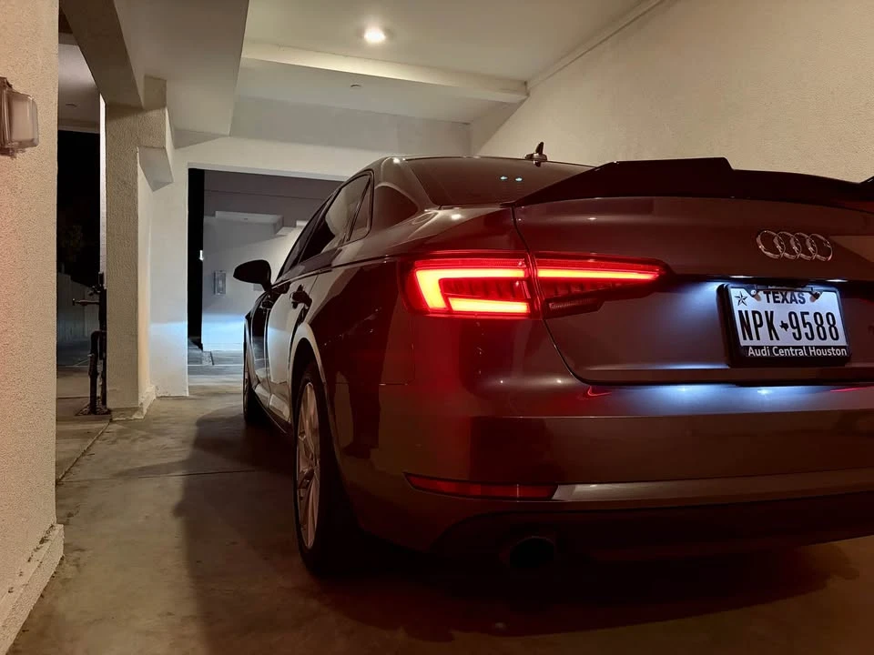 2017 Audi B9 A4 - Image 9 of 18