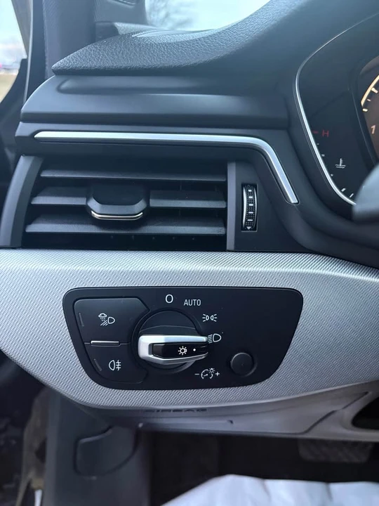 2017 Audi B9 A4 - Image 9 of 19