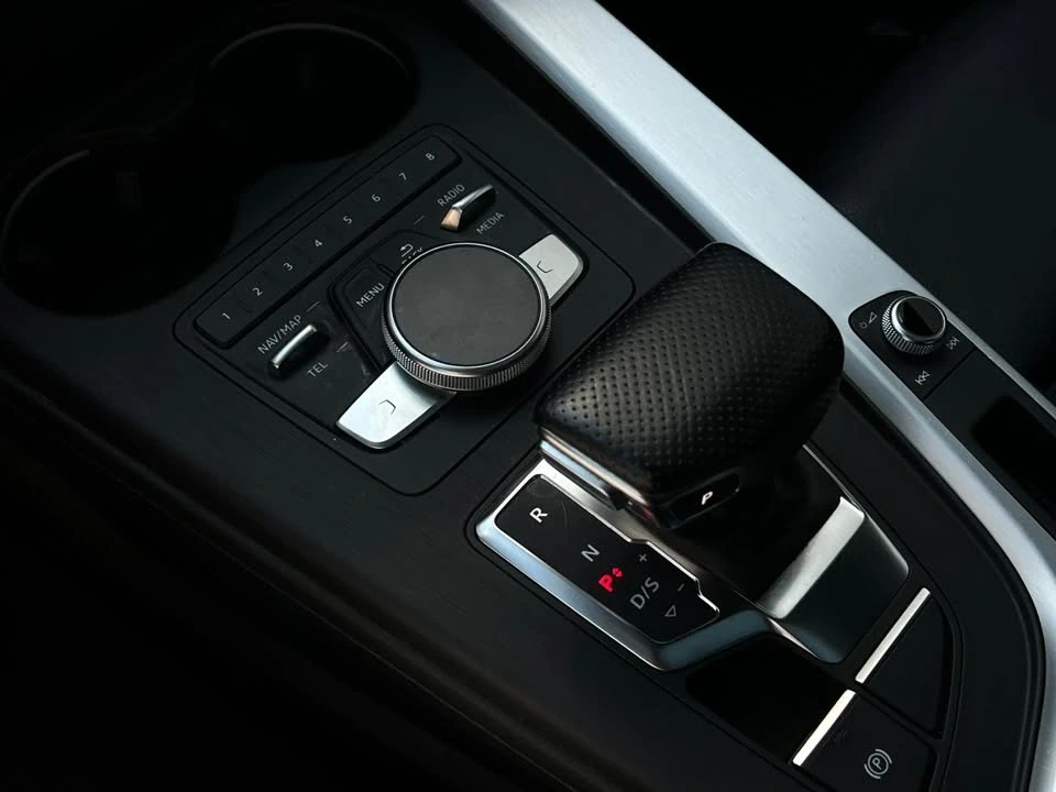 2017 Audi B9 A4 - Image 16 of 19