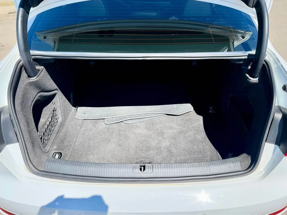 2017 Audi B9 A4 - Image 11 of 15