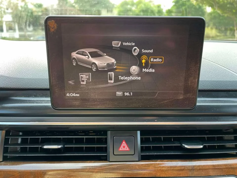 2017 Audi B9 A4 - Image 16 of 19