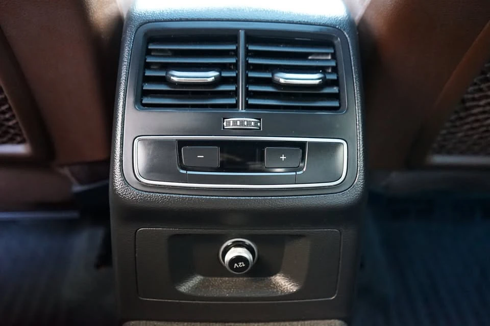 2017 Audi B9 A4 - Image 7 of 17