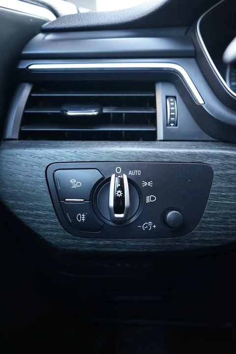 2017 Audi B9 A4 - Image 15 of 17