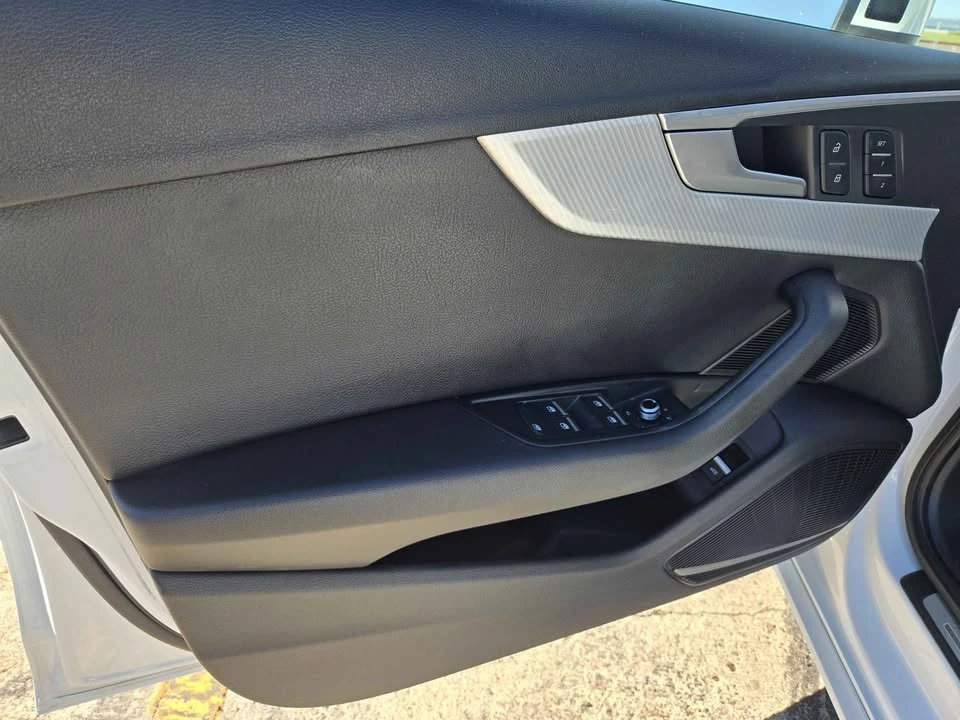 2017 Audi B9 A4 - Image 8 of 19