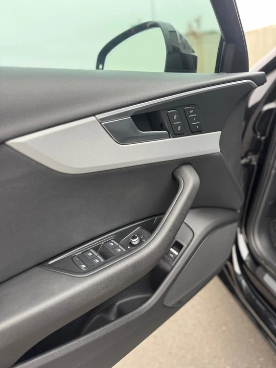 2017 Audi B9 A4 - Image 9 of 17