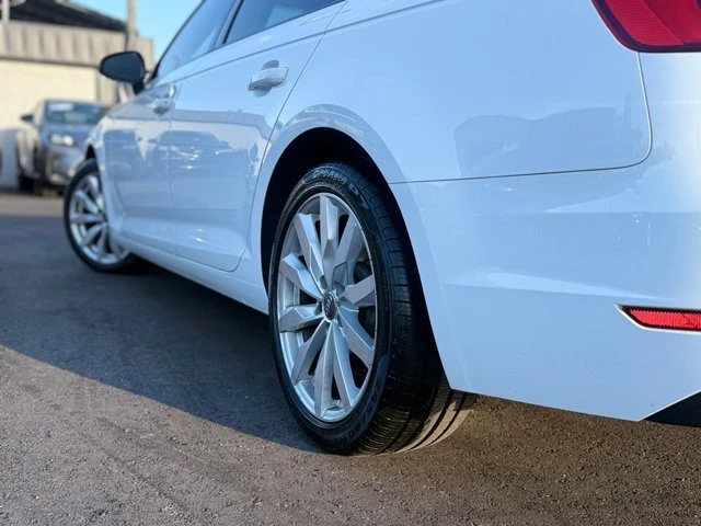 2017 Audi B9 A4 - Image 5 of 19