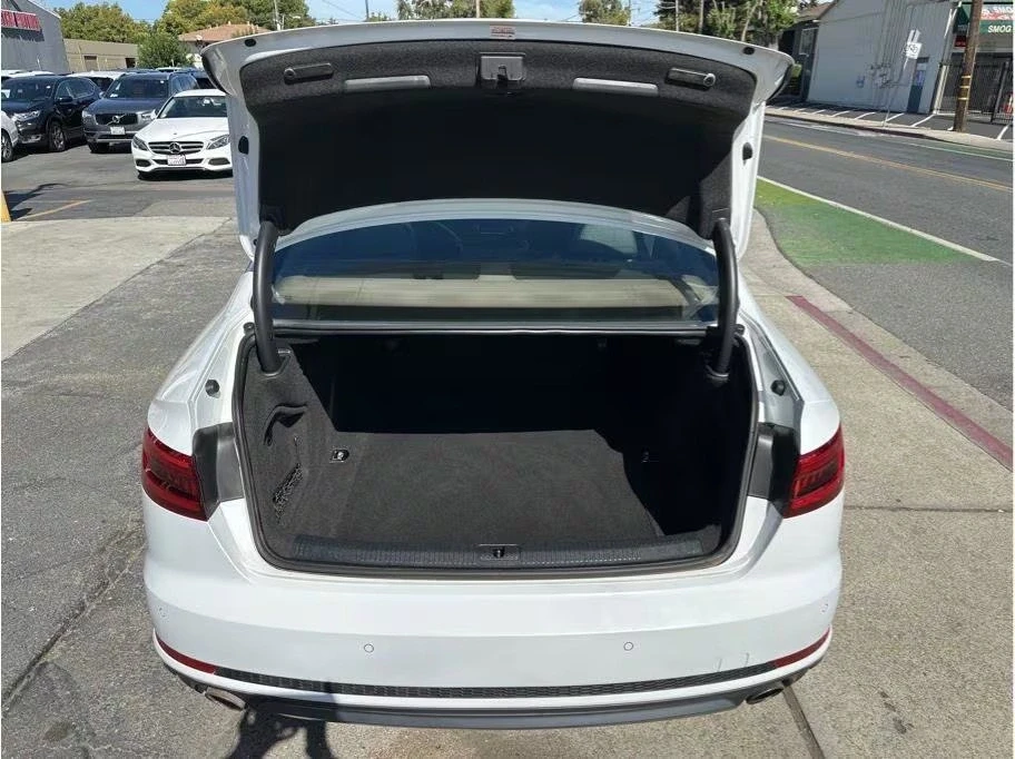 2017 Audi B9 A4 - Image 4 of 11