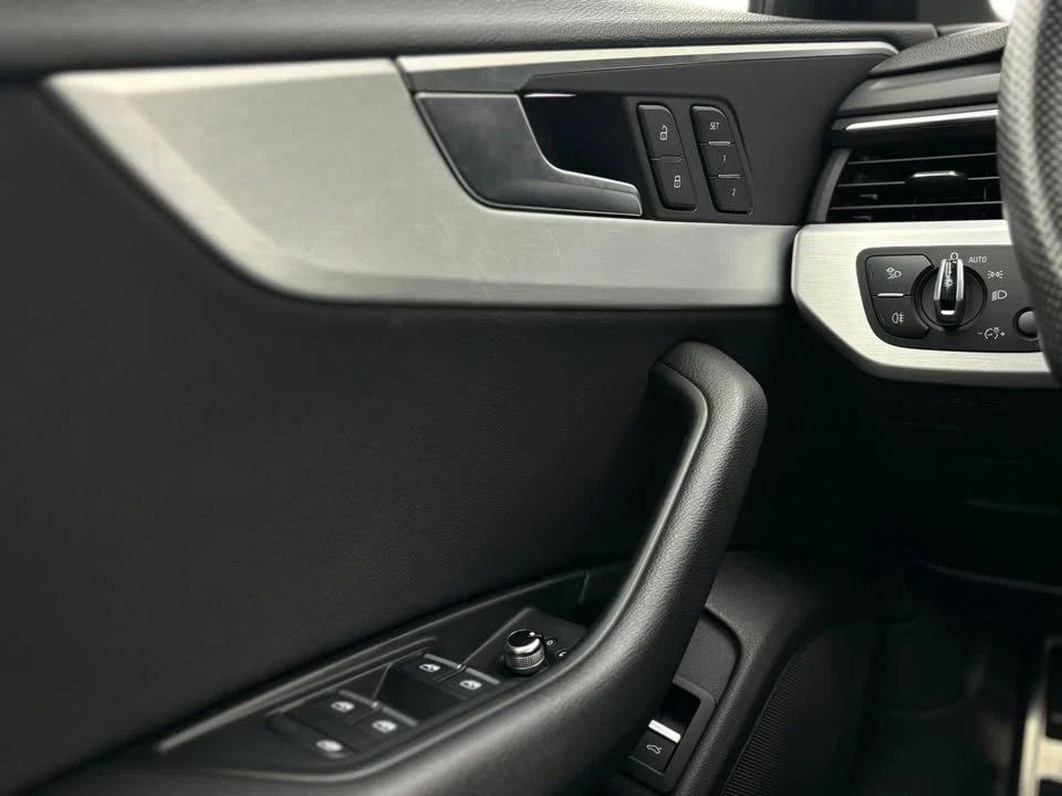2017 Audi B9 A4 - Image 10 of 15
