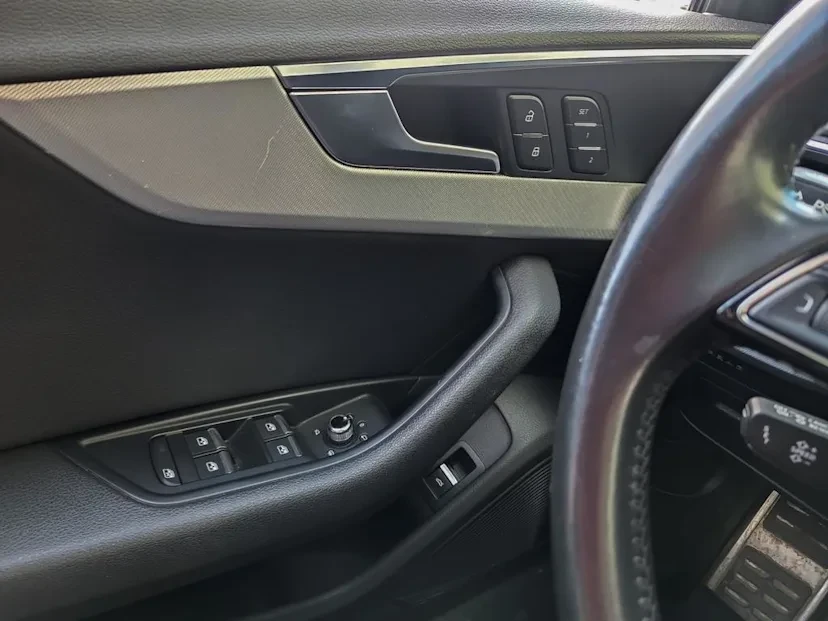2017 Audi B9 A4 - Image 14 of 19