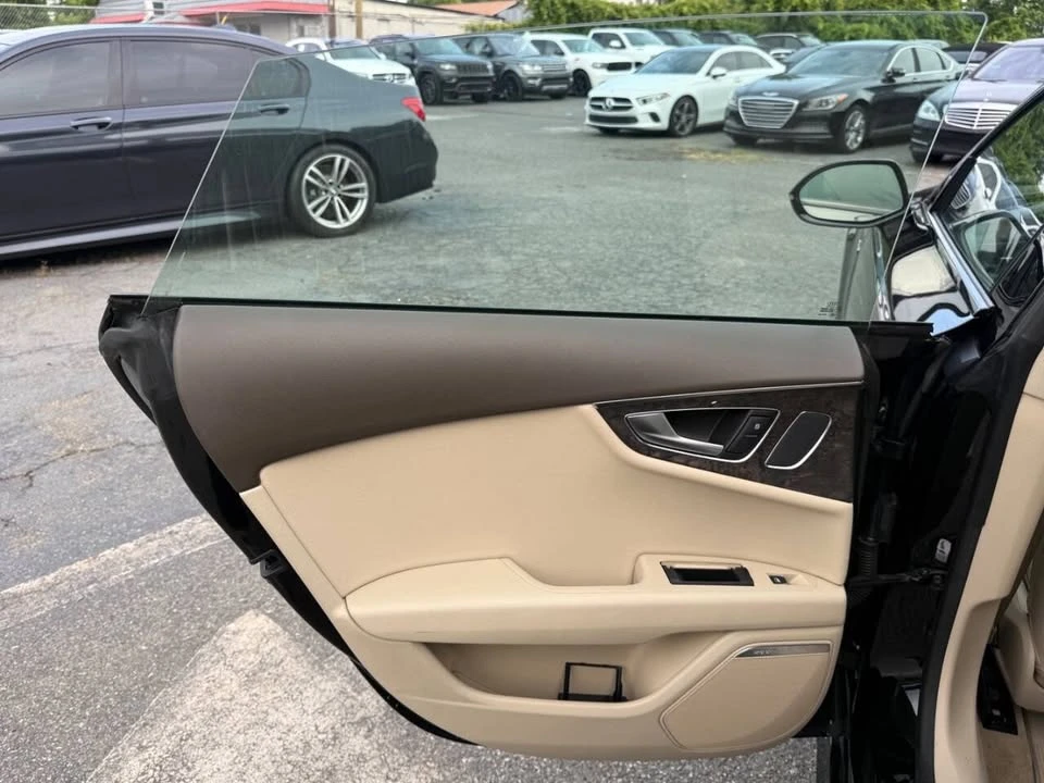 2017 Audi C7 A7 - Image 11 of 19