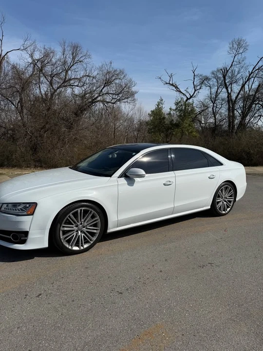 2017 Audi D4 A8 - Image 2 of 17