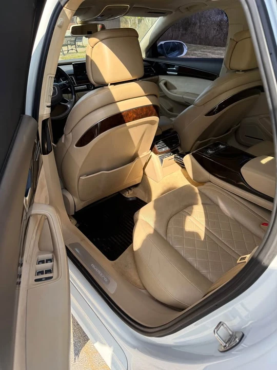 2017 Audi D4 A8 - Image 9 of 17