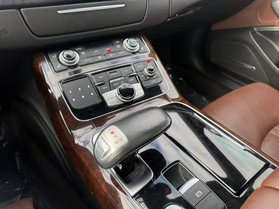2017 Audi D4 A8 - Image 9 of 19