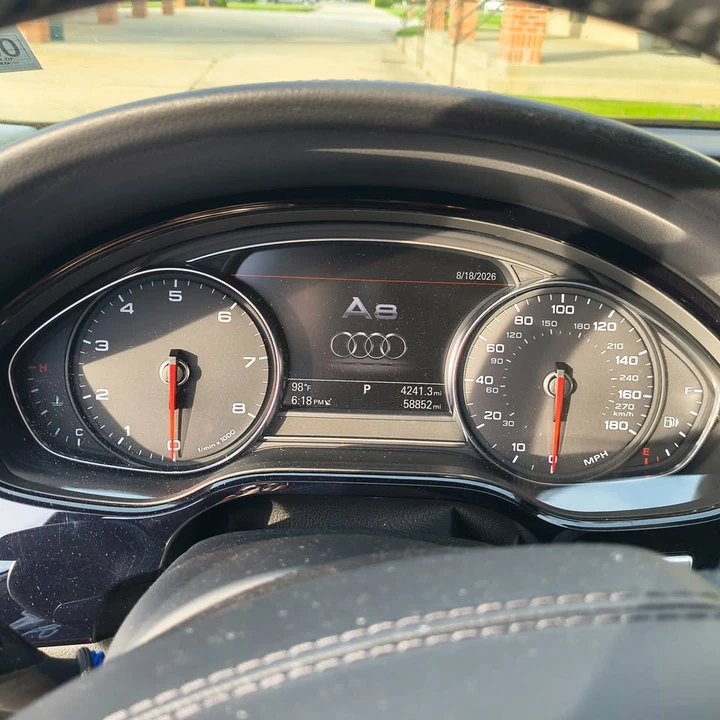 2017 Audi D4 A8 - Image 8 of 18