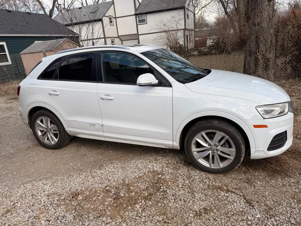 2017 Audi 8U Q3 - Image 2 of 5