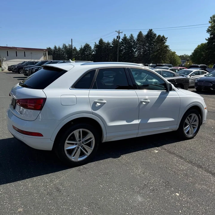 2017 Audi 8U Q3 - Image 6 of 13