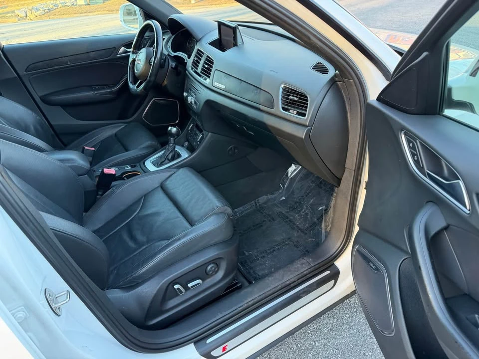 2017 Audi 8U Q3 - Image 9 of 11