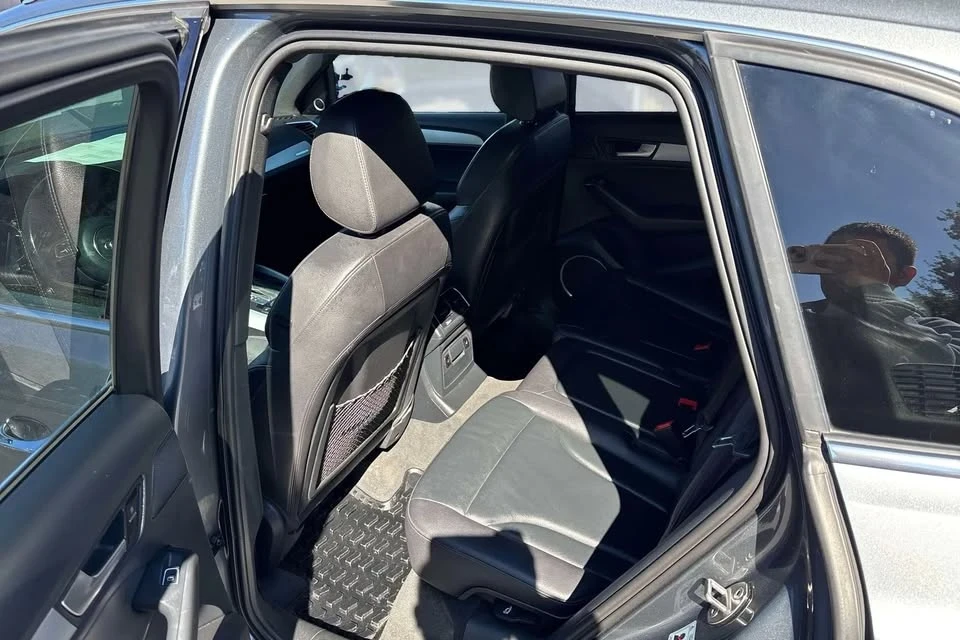 2017 Audi Q5 - Image 10 of 17