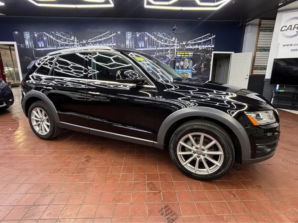 2017 Audi 8R Q5 - Image 2 of 20