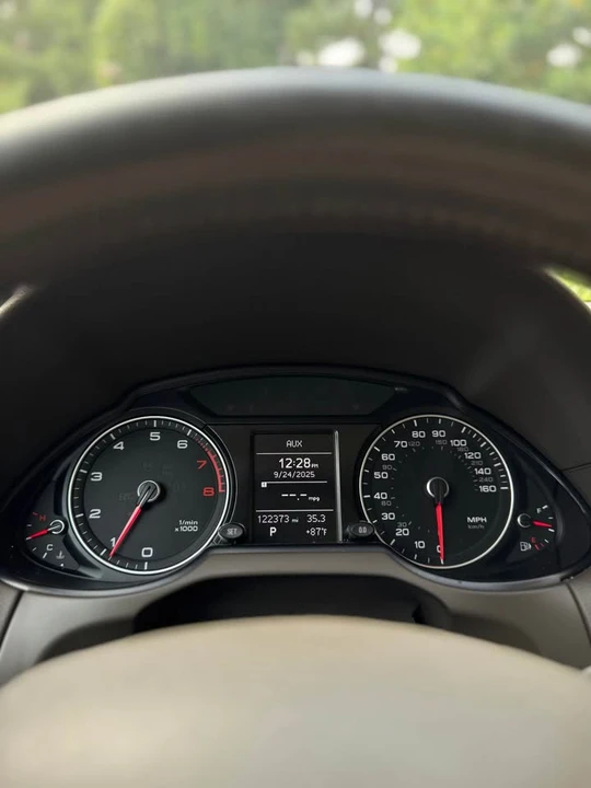 2017 Audi 8R Q5 - Image 13 of 18